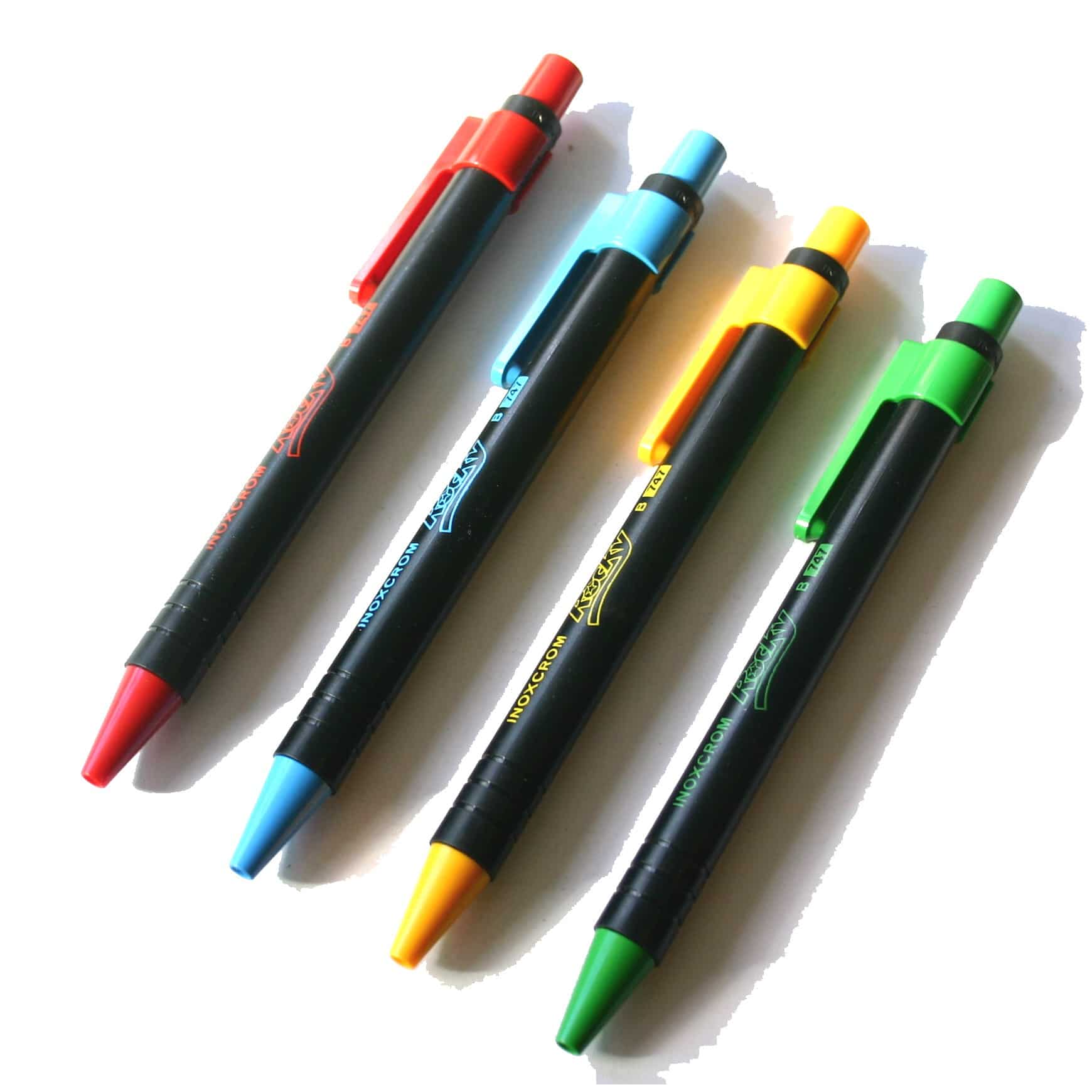 4 Uds INOXCROM ROCKY – BOLIGRAFO – B 747 – Promoción de cuatro bolígrafos en colores surtidos (azul, rojo, verde y amarillo)